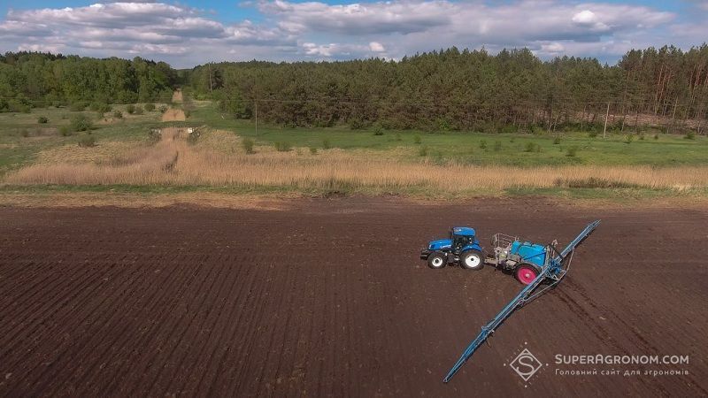 Зростання цін на сиру нафту на тлі поновлення атак Ірану може призвести до зростання цін на пестициди: звіт аналітиків Зростання цін на сиру нафту на тлі поновлення атак Ірану може призвести до зростання цін на пестициди: звіт аналітиків