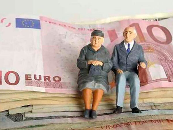 Німеччина: більше 60% пенсіонерок отримують менше 1446 євро — Мінфін