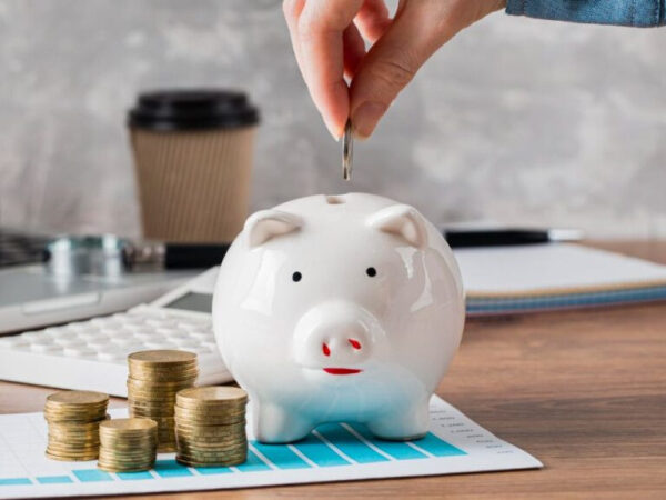 Долар зростає до 47-50 грн, а інфляція перевищує 12-13%: коли депозити в гривні стануть менш вигідними — Мінфін