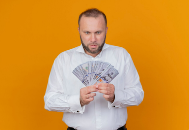 Паливна вартість може стати ключовим фактором курсу в серпні – прогноз фінансиста