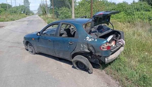 У Слов’янську беспілотник поцілив у автомобіль, у якому перебувала комісія з єВідновлення.