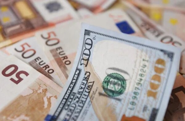 Курс готівкового долара зріс на 27 копійок у продажу: що відбувається з обмінним курсом 20 липня — Мінфін