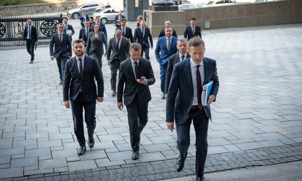 Кіріакіс, новий прем’єр-міністр, від якого бізнес-спільнота очікує підтвердження євроінтеграційного напрямку та залучення інвестицій, незважаючи на повномасштабний конфлікт.