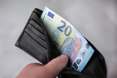 Приблизно кожен сьомий робітник у Німеччині позбавлений фахової підготовки.
