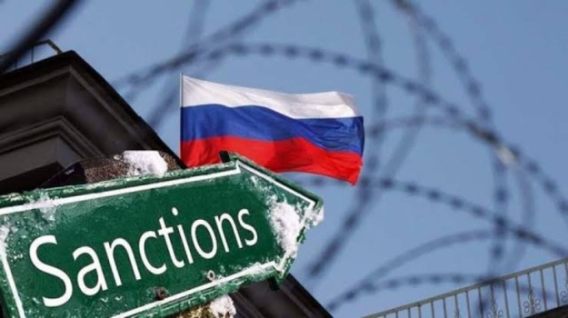 Європейський Союз може відмовитися від практики ухвалення великих пакетів санкцій проти росії та перейти до більш гнучкої системи запровадження обмежень.