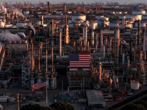 Американські нафтопереробні заводи працюють на межі потужності: на світовому ринку спостерігається дефіцит палива — Мінфін