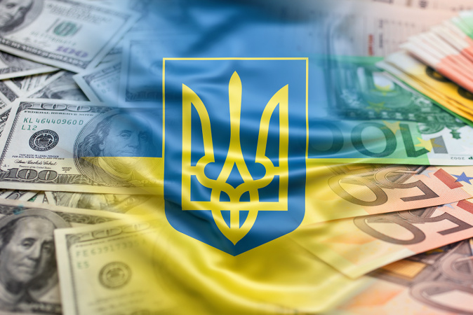 Нацбанк чотирикратно підвищив ліміт на купівлю іноземної валюти для громадян України, але…