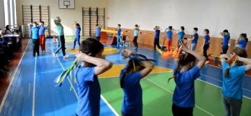 Урок фізкультури, фото: скріншот з відео