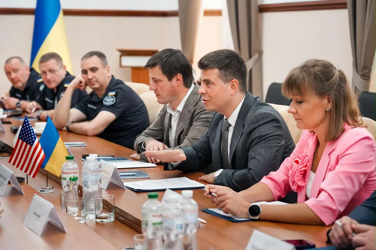 Окрему увагу приділили безпеці судноплавства та функціонуванню українського морського коридору.