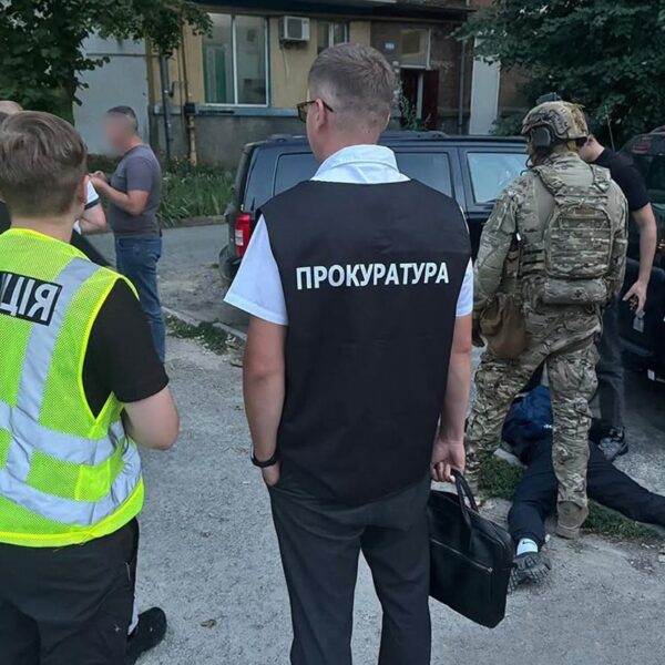 6300 і 4000 доларів за виїзд з країни: дві схеми перевезення чоловіків зазнали невдачі