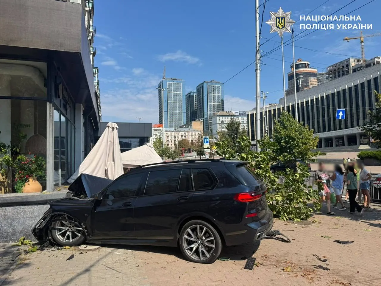 Усі обставини аварії встановлять правоохоронці.