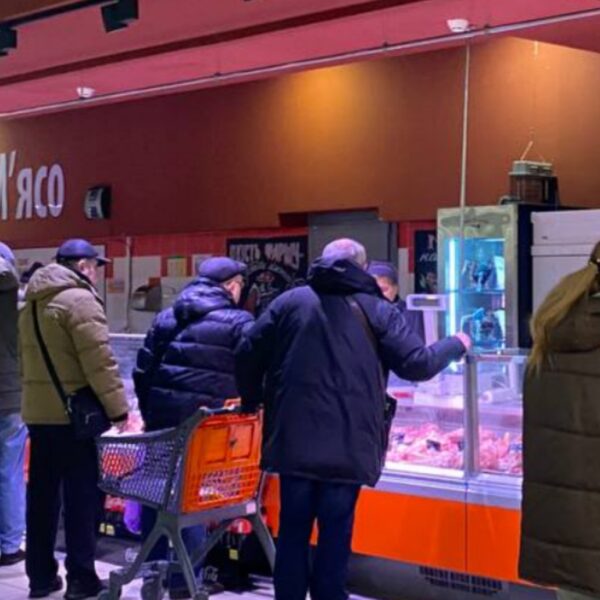 Курячі яйця дешевшають, а м’ясо птиці готується до подорожчання: аграрії поінформували українців
