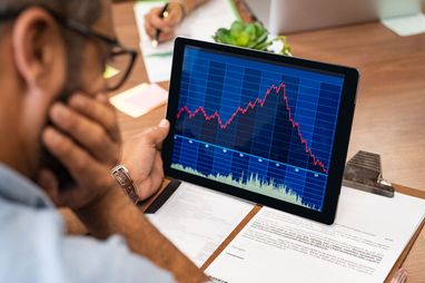 Ціна українських облігацій зростає: Київ кидає виклик викликам