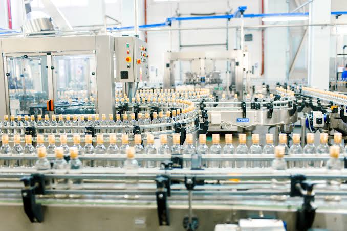 Лікеро-горілчаний завод Хортиця постраждав внаслідок російської атаки.
