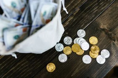 <i>У плані волатильності перевага належить традиційним валютам, джерело фото: pexels</i>