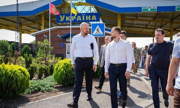 Молдова розробляє пропозиції щодо надання Україні 20 локомотивів – Калашник