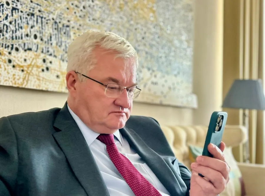 Андрій Сибіга провів розмову.