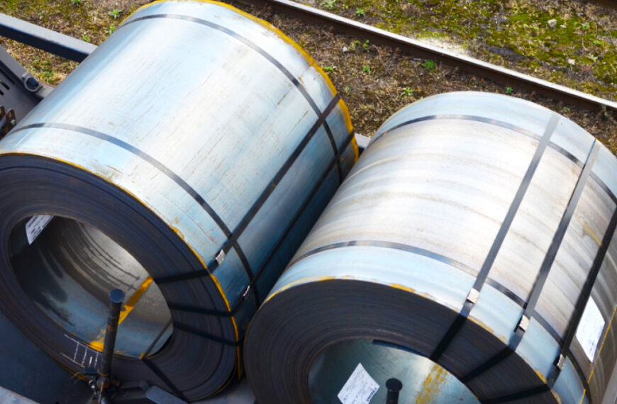 Nucor піднімає вартість гарячекатаної рулонної сталі на 10 доларів за тонну.