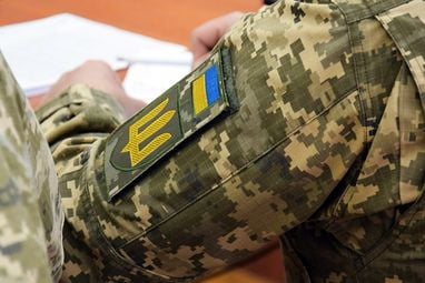 Чи позбавляють військових заробітку за самовільне залишення місця служби: роз’яснення оборонного відомства
