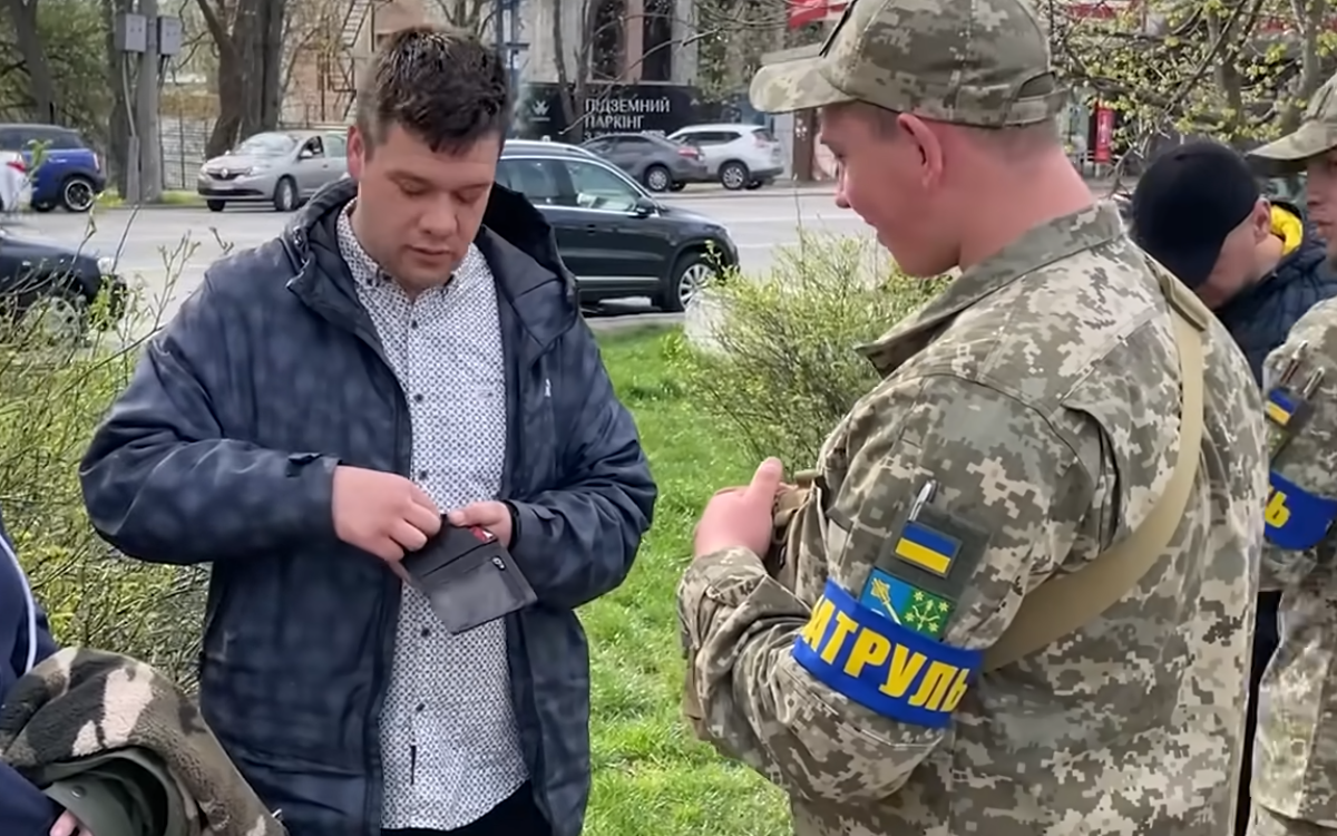 Фото до статті