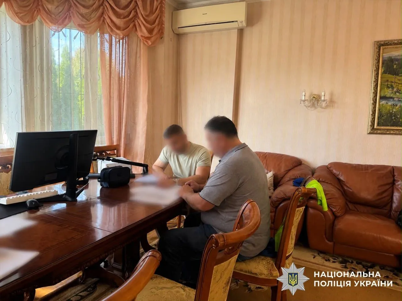 9 депутатам та їхнім родичам оголошено підозри