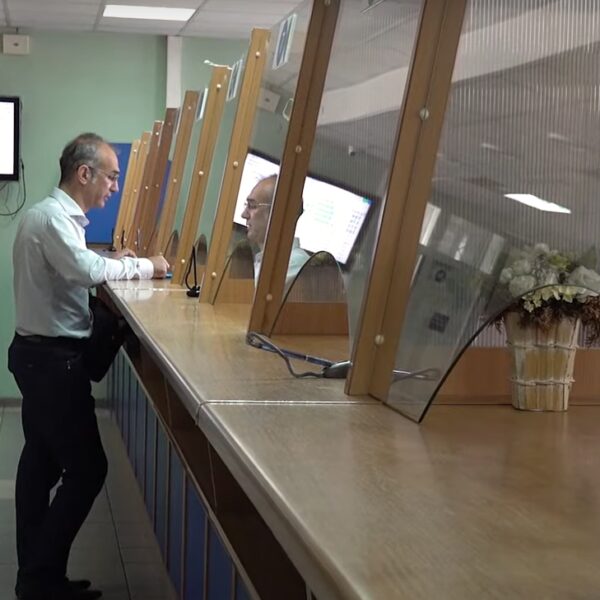 Подарунковий сертифікат від роботодавця: чи вимагатимуть сплатити податок