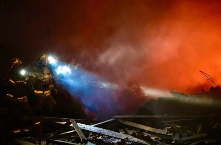 Напад безпілотників на столицю: постраждала 16-поверхова будівля в районі Голосієва