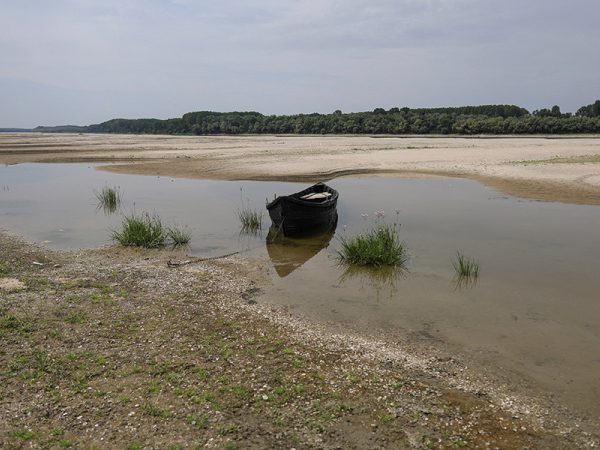 Різке зниження рівня Дунаю створює перешкоди для вивезення зернових з Причорномор’я, повідомляє Мінфін.
