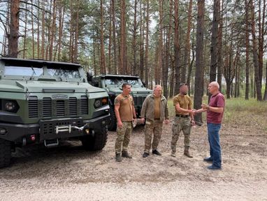 Національна гвардія поповнилася бронеавтомобілями «ВАРТА 2» (фото)