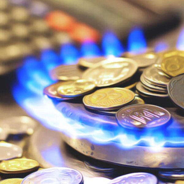 Ціна на газ у Європі зросла на 120%: запаси на рекордно низькому рівні перед зимою — які ризики для України