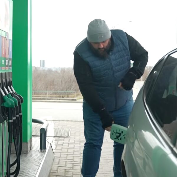 Бензин за 77, дизель за 83 гривні? Які ціни на пальне очікують автомобілістів у вересні