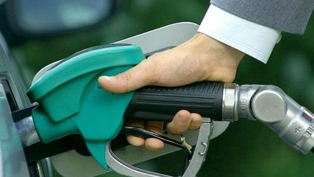 Вартість пального в Україні за тиждень зазнала незначних коливань