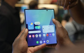 Складаний iPhone, фото з соцмереж