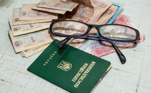 Після виходу на пенсію багато українців продовжують працювати офіційно.