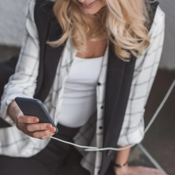 Китайські телефони досягають 50% заряду за 10 хвилин, залишаючи iPhone та Samsung позаду