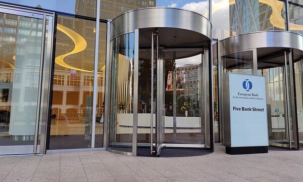 Європейський банк реконструкції та розвитку розглядає два проєкти для ПроКредит Банку на суму до 330 мільйонів євро