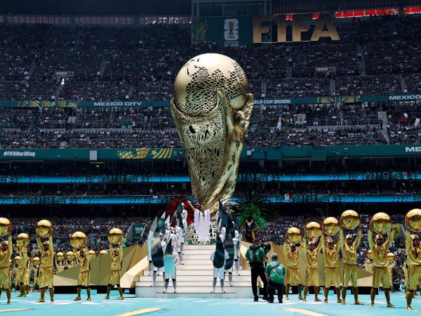 ФІФА планує продати частину Чемпіонату світу приватним інвесторам, УЄФА погрожує бойкотом, повідомляє Мінфін.