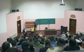 Студенти. Фото: скрін youtube