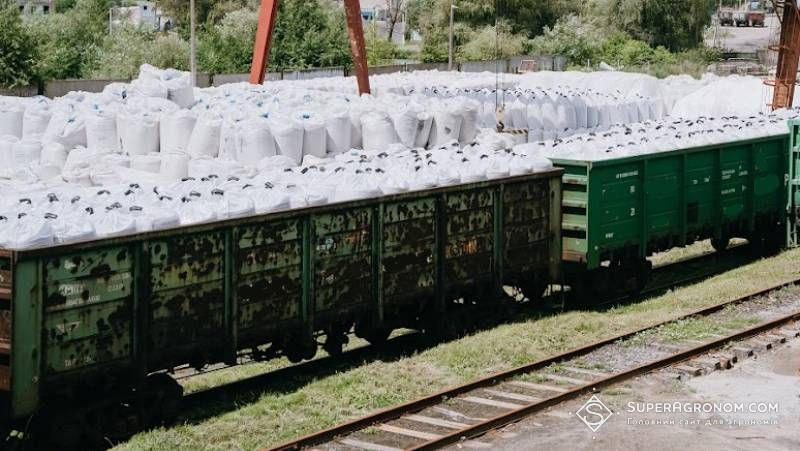 Дефіциту добрив в Україні немає: аналітик розповів про ситуацію перед посівною Дефіциту добрив в Україні немає: аналітик розповів про ситуацію перед посівною