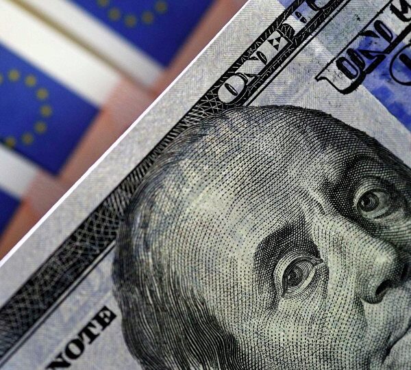 Долар знизився, євро значно подорожчав: курс від НБУ на 21 серпня — Мінфін
