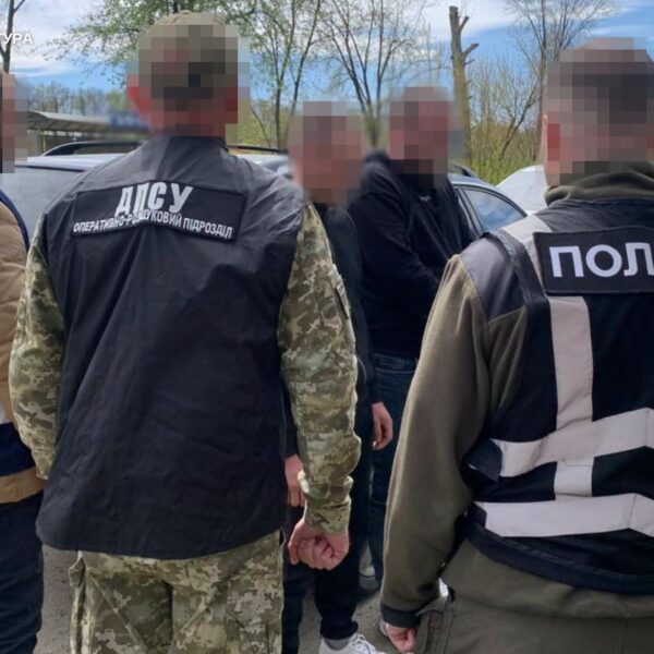 Збитки у 8000 доларів за перетин кордону через ліс: Самбірщина постане перед судом за звинуваченням у створенні схеми для ухилянтів.