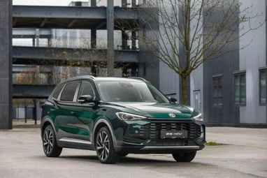 10 найкращих нових кросоверів з автоматичною трансмісією до 25 000 доларів