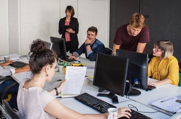 IT-фахівці, робота в офісі