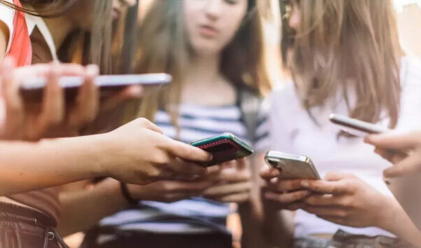 Штучний інтелект у школі: батьки, вчителі та діти про виклики ChatGPT