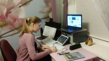 Школи перейдуть на суботні заняття до липня через російські атаки