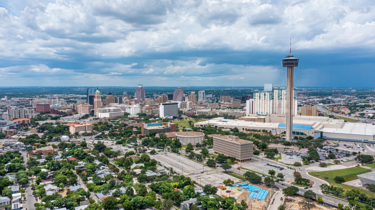 Mortenson, Bartlett Cocke win $1.3B NBA Spurs’ arena0