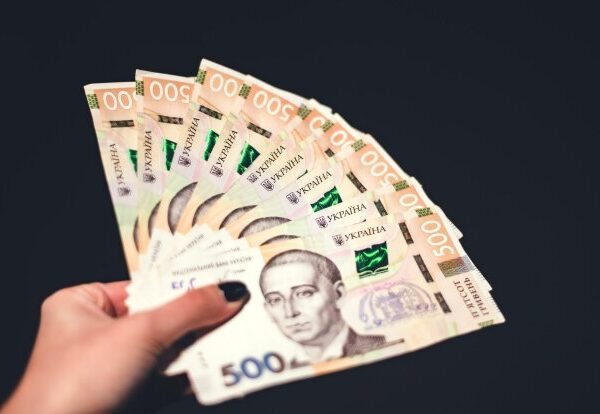 Пенсійний фонд зарахує стаж без сплати внесків: нові правила з серпня