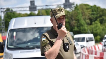 Зміни для чоловіків 18-22 років: виїзд за кордон з вересня