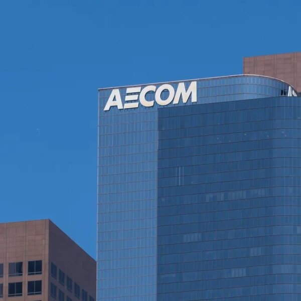 Керівниця AECOM закликає жінок у будівництві долати виклики